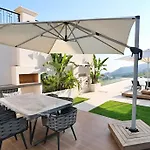 Вилла Luxury With A Private Pool *