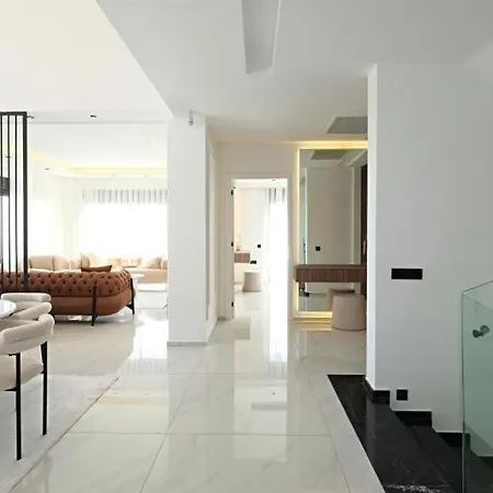 Luxury With A Private Pool *