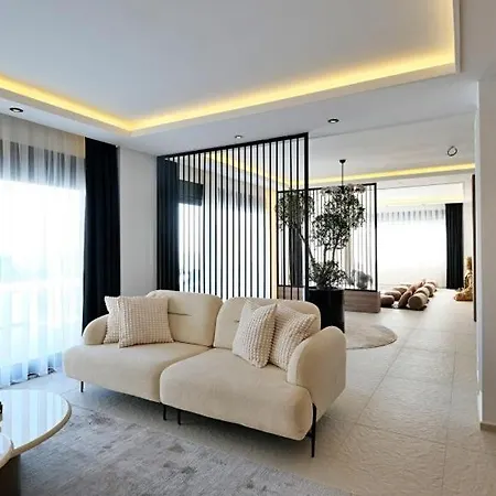 Luxury With A Private Pool * ألانيا