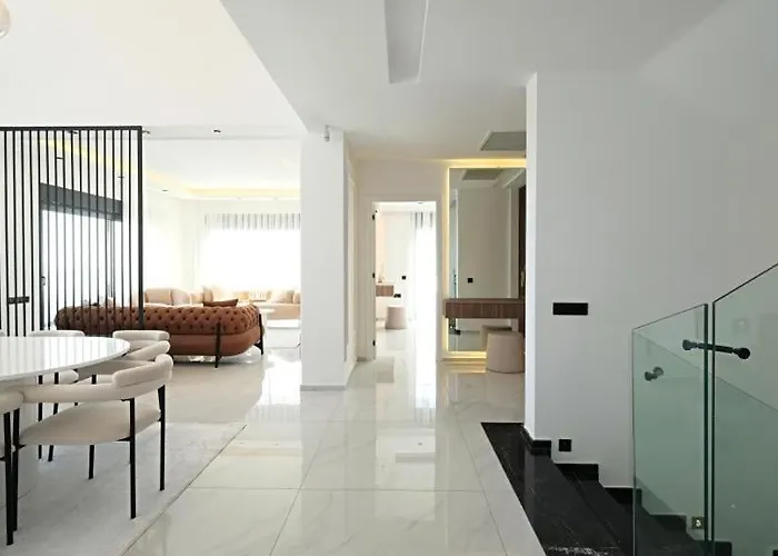 Luxury With A Private Pool *